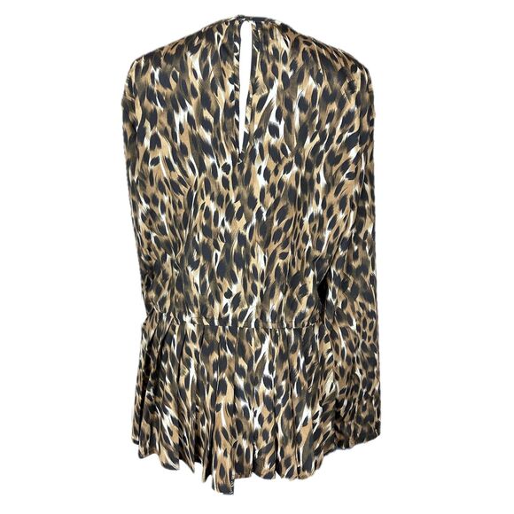 Leopard Print Deep V Neck Blouse - Picture 4 of 5